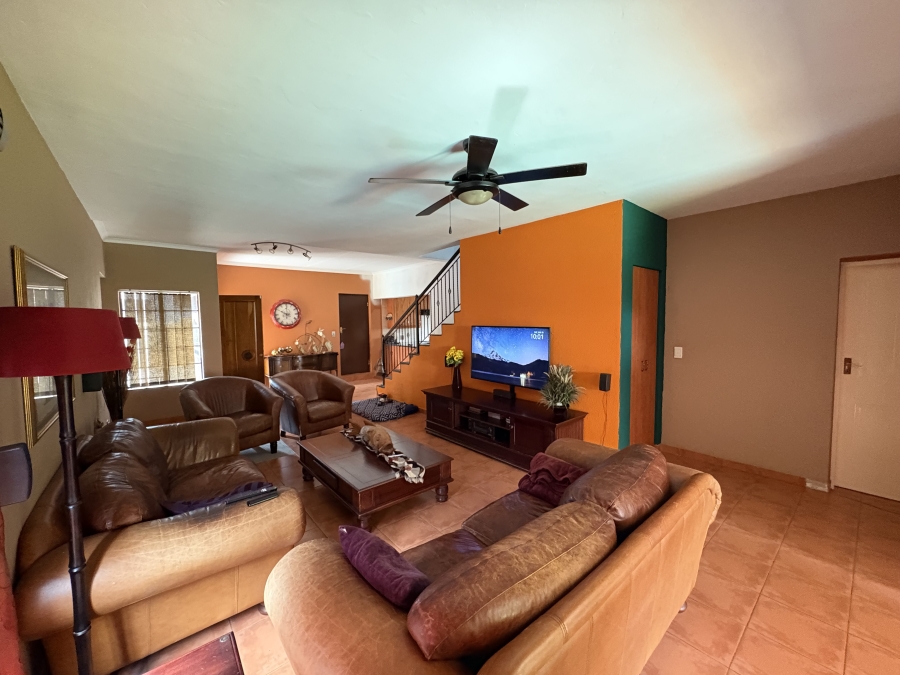 3 Bedroom Property for Sale in Safari Gardens North West